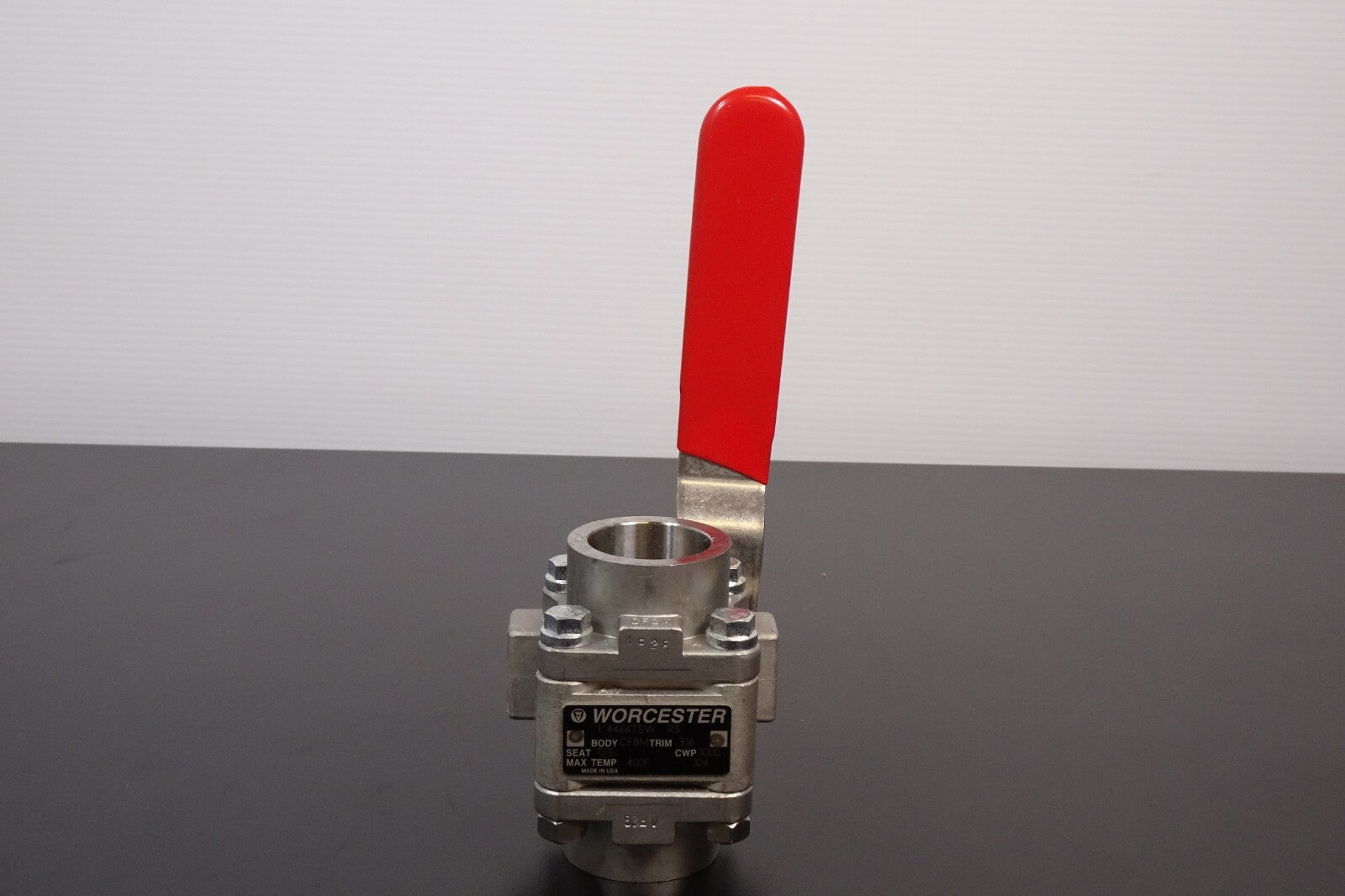 FLOWSERVE WORCESTER Controls CF8M BALL VALVE0