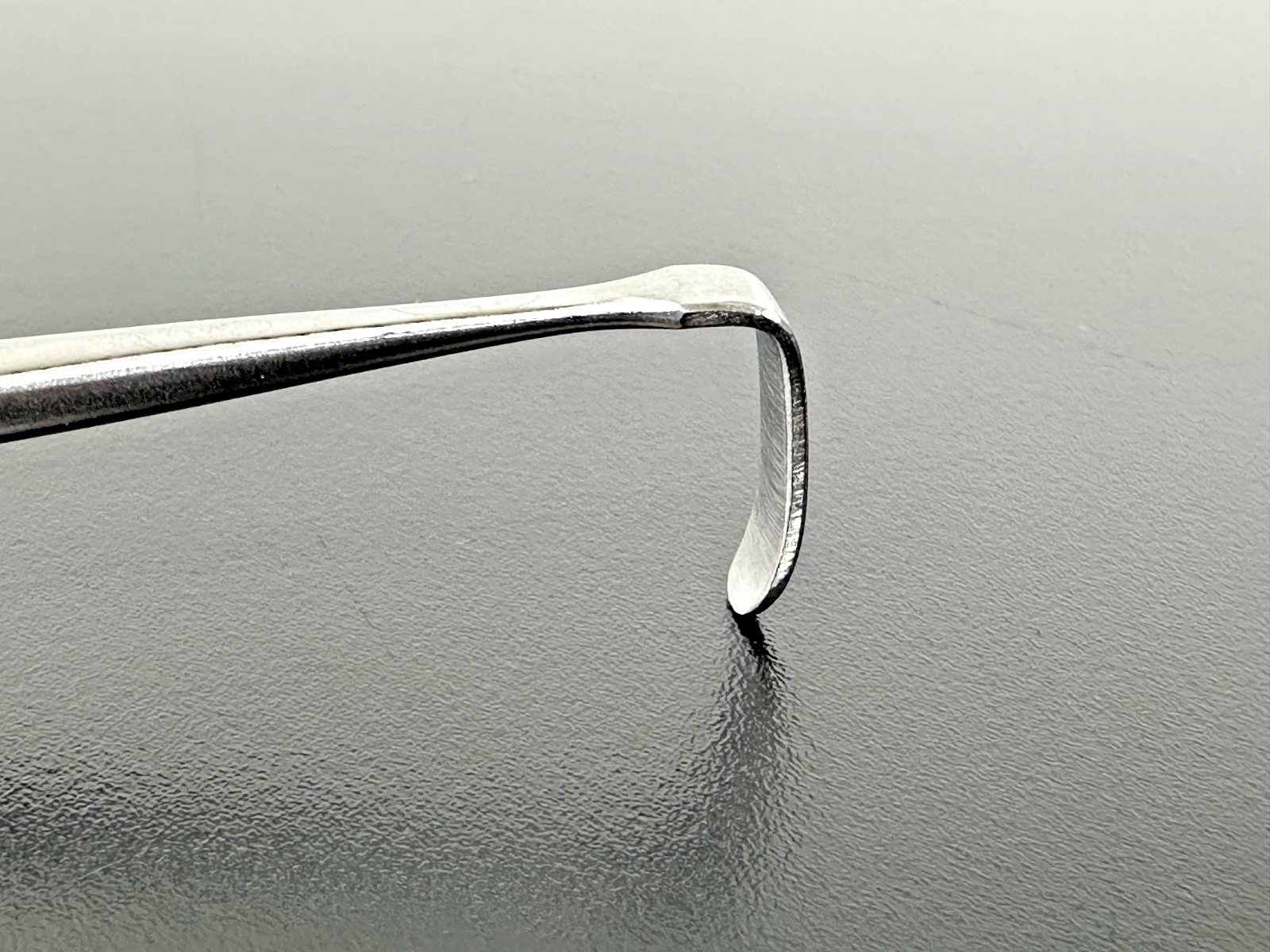 V. Mueller SU3785 Senn 6 1/4" Sharp Double Ended Stainless Retractor2