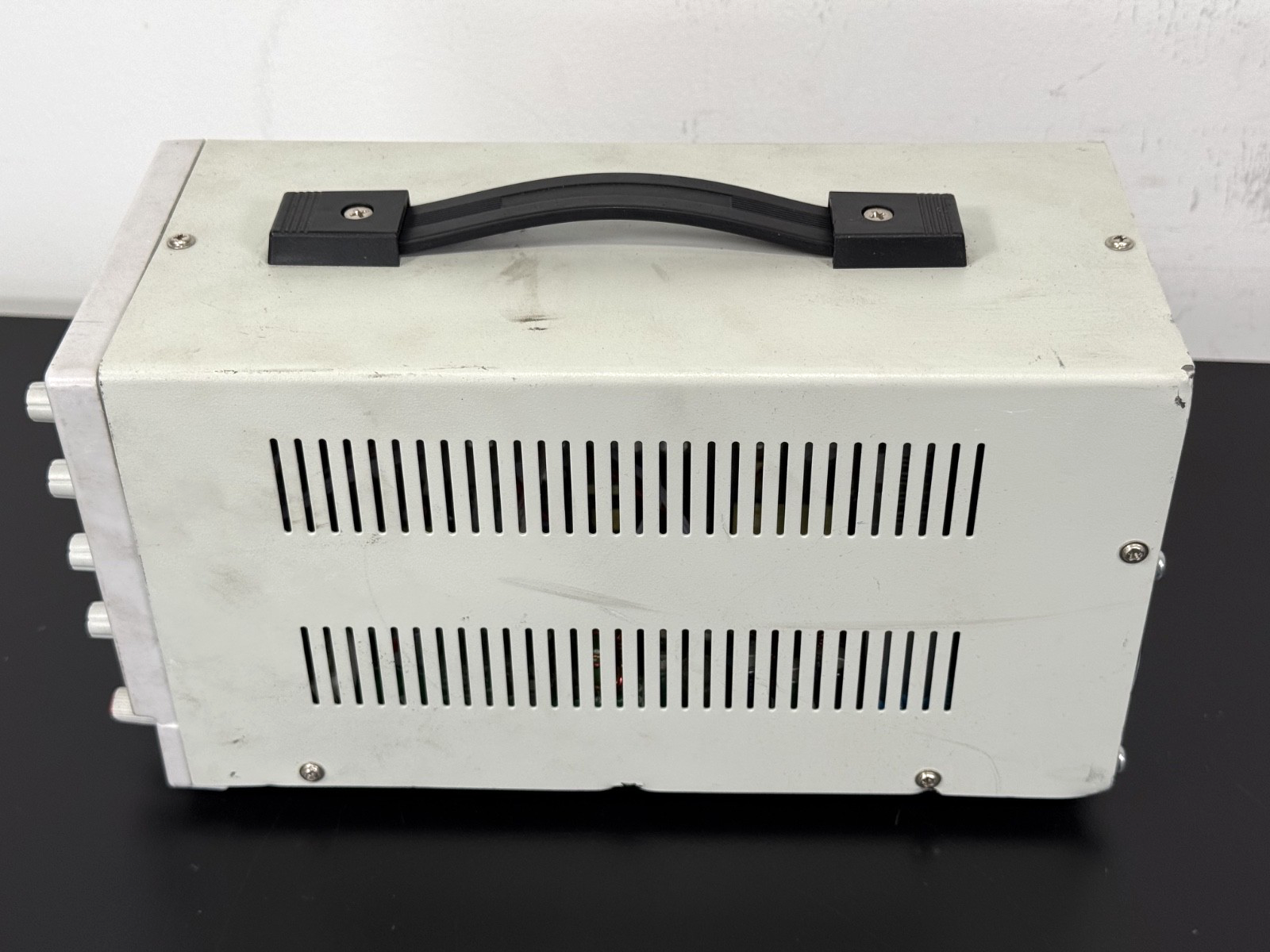 LW WEI PS 3010DF DC Power Supply3