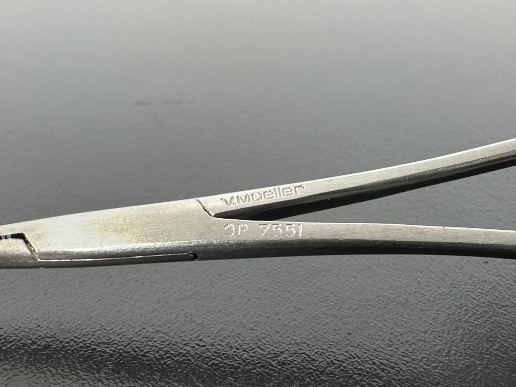 V. Mueller OP7531 Curved Mosquito Hemostat Forceps German Stainless3
