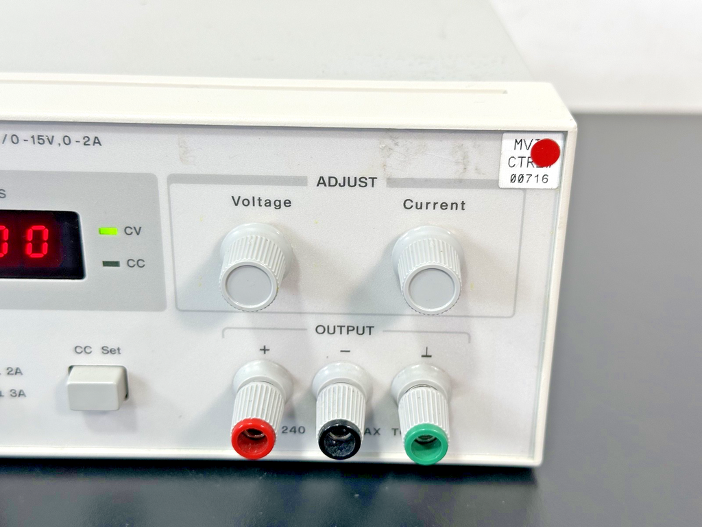 HP E3610A 0 8V 3A / 0 15V 2A DC Power Supply Powers On2