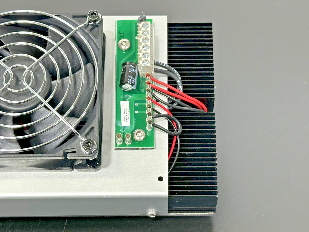 Laird DAC060 24 02 00 00 24V Thermoelectric Direct Air Cooling Assembly 58W Used3