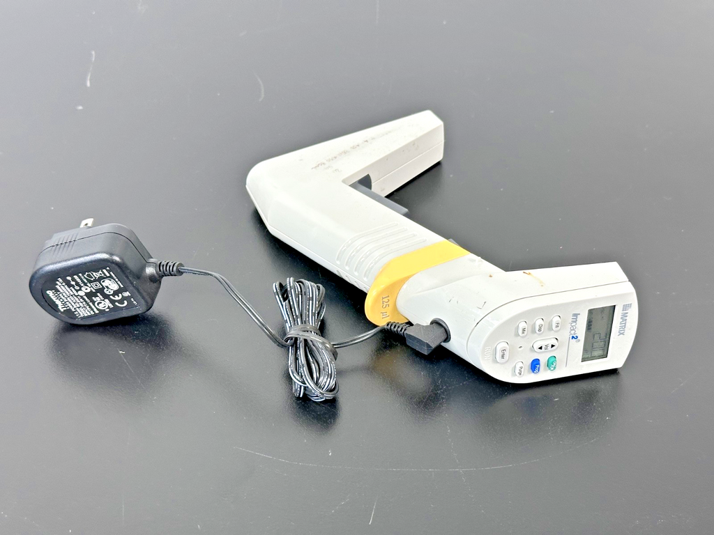 Matrix Impact2 12 Channel 2 125µL Electronic Pipette w/ Charger  Used Powers On0