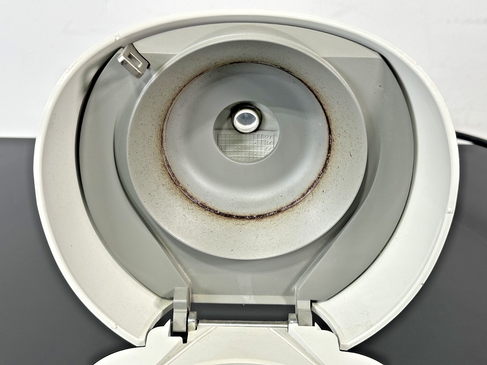 Eppendorf MiniSpin 5452 Laboratory Microcentrifuge For Parts Repair5