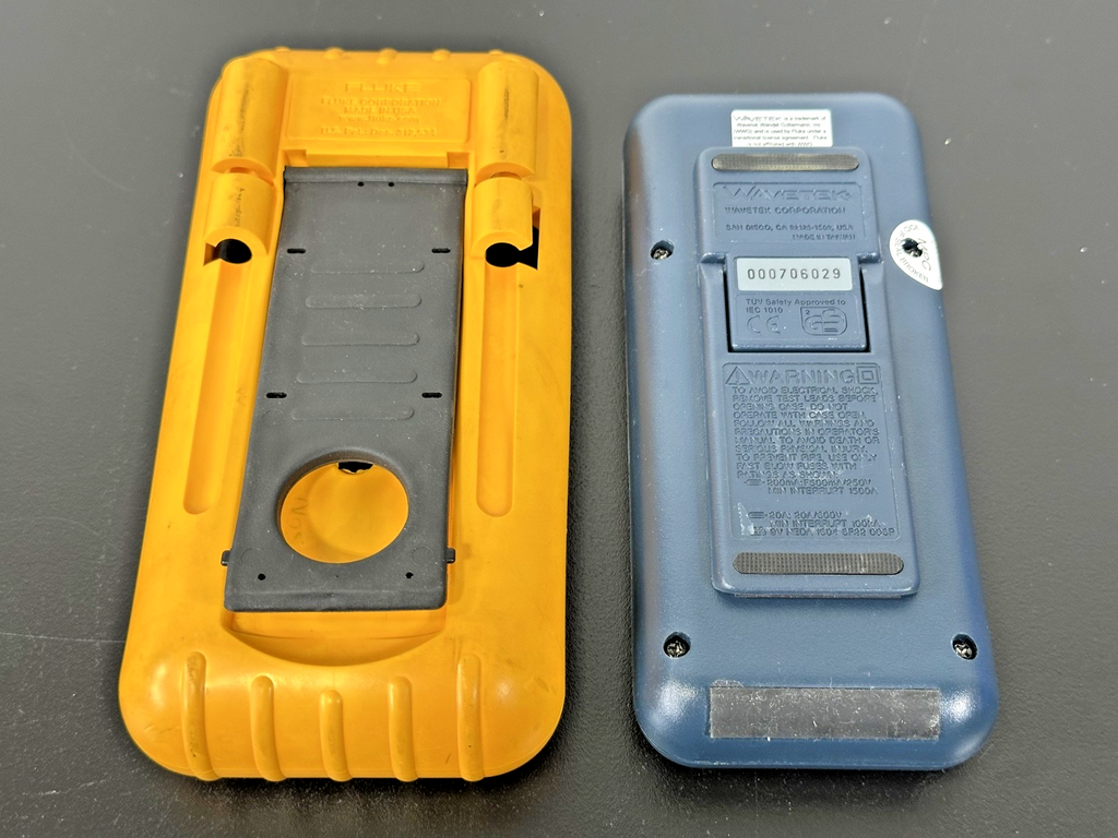 Wavetek Meterman 27XT Digital Multimeter with Fluke Protective Holster Used4
