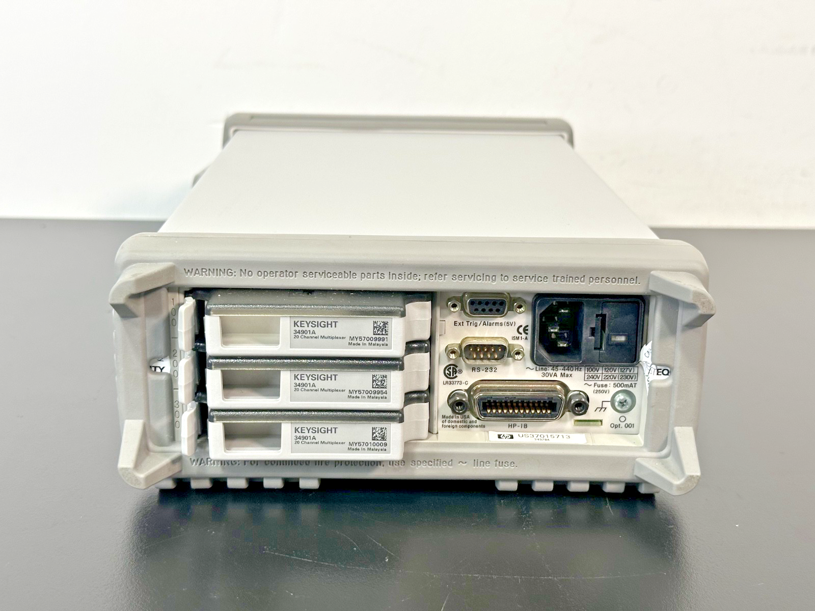 HP 34970A Data Acquisition/Switch Unit with 3 Keysight 34901A Multiplexer Module2