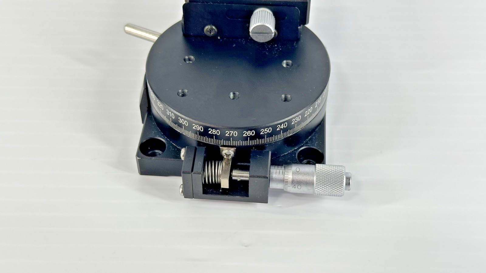 OptoSigma Manual XY Linear & 360° Rotation Stage Micrometer Assembly4