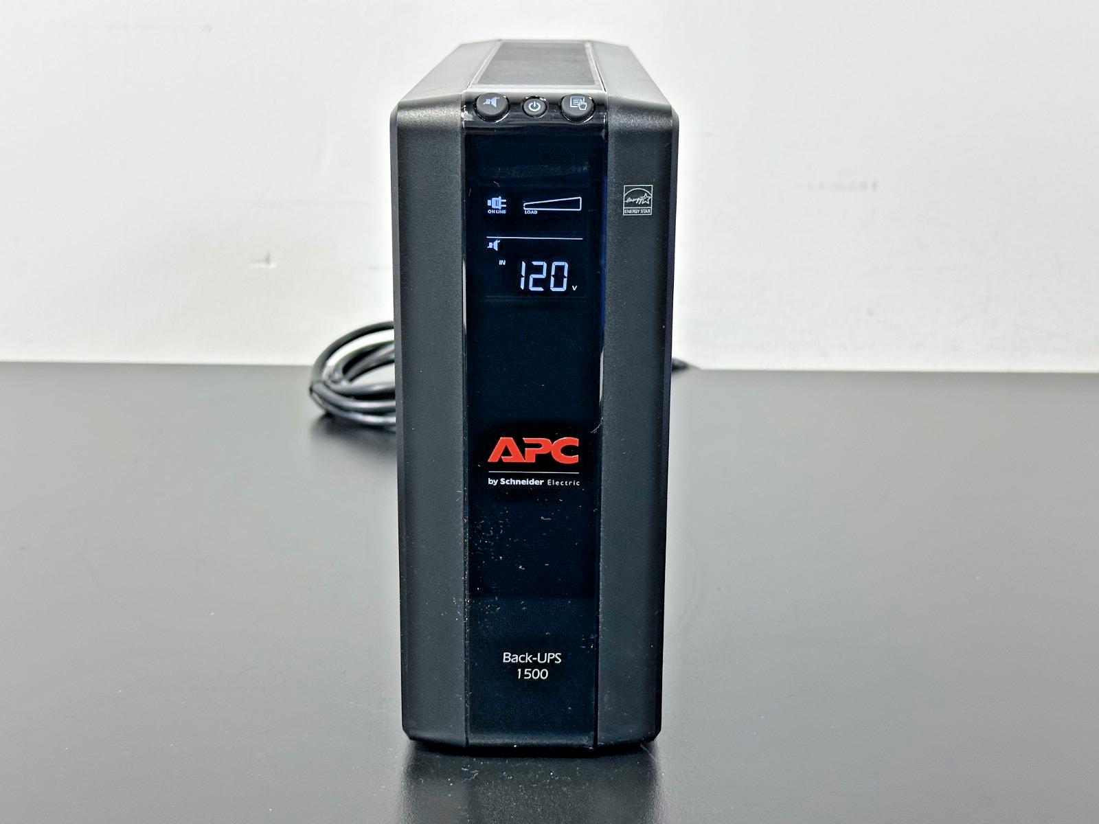 APC BR1500G Back UPS Pro 1500VA 865W Battery Backup UPS 10 Outlet LCD Powers On1