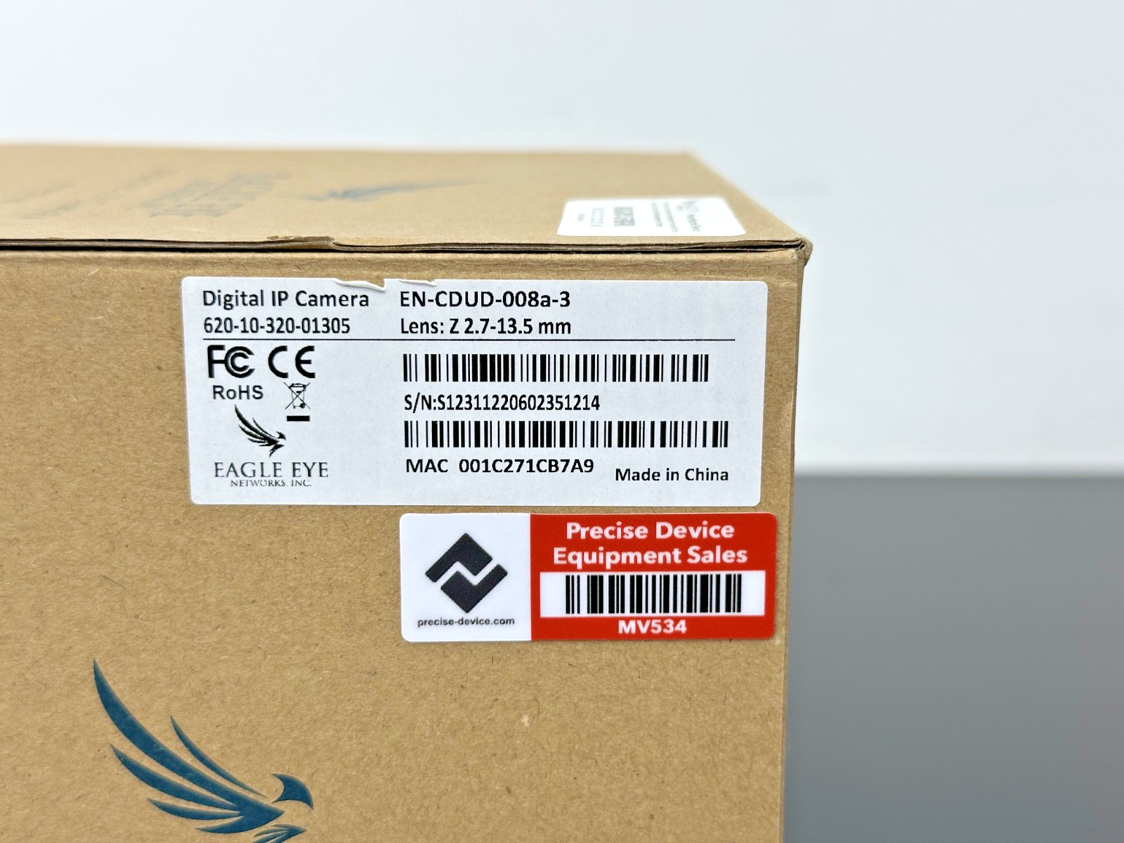 Eagle Eye Networks EN CDUD 008a 3 DD08 Digital IP Dome Camera 2.7 13.5mm2