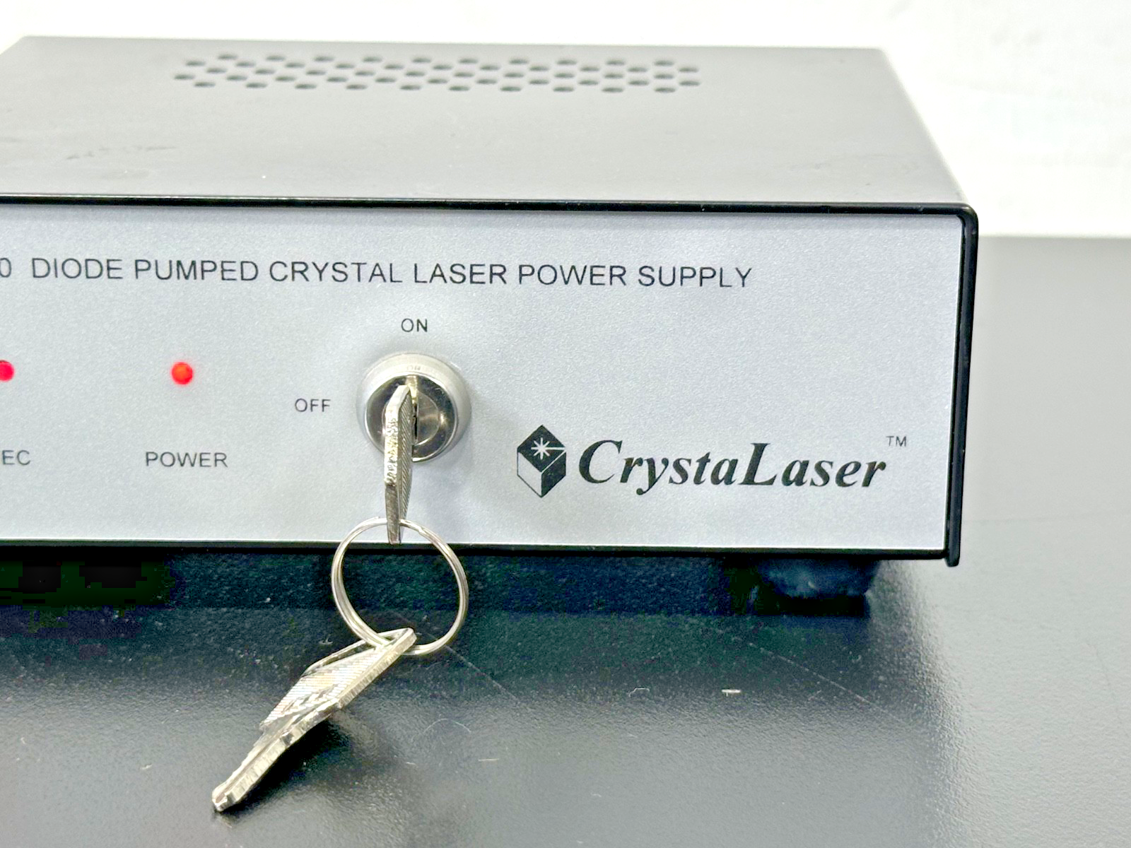 CrystaLaser CL 1000 Diode Pumped Crystal Laser Power Supply Working2