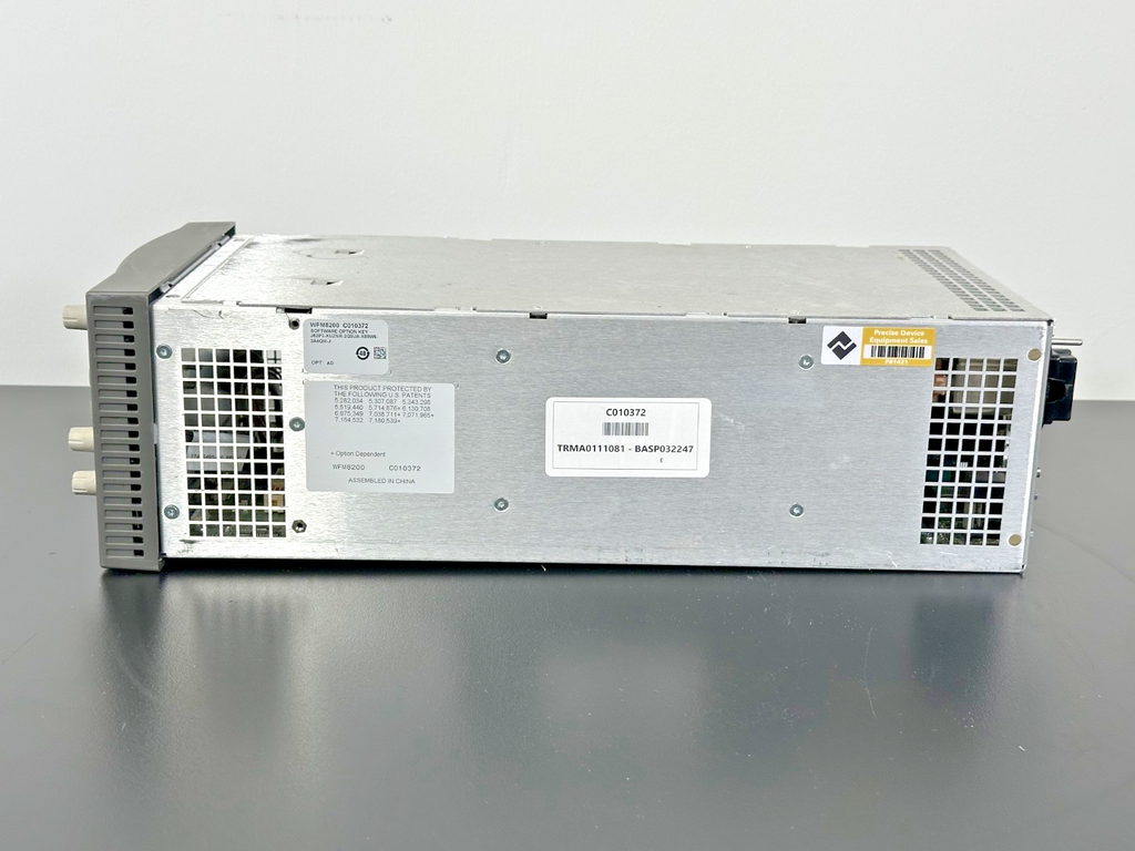 Tektronix WFM 8200 Waveform Monitor SDI Video Audio Analyzer WFM82002