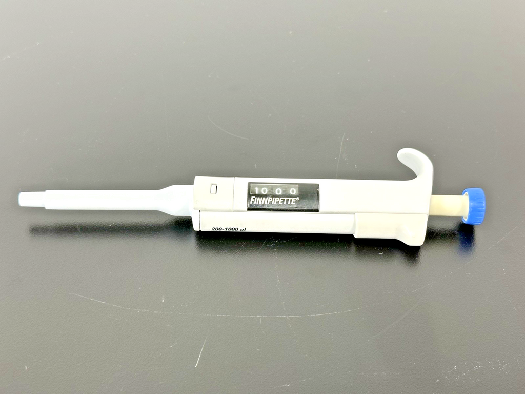 Thermo Finnpipette 4500 200 1000 µL Adjustable Single Channel Pipette0