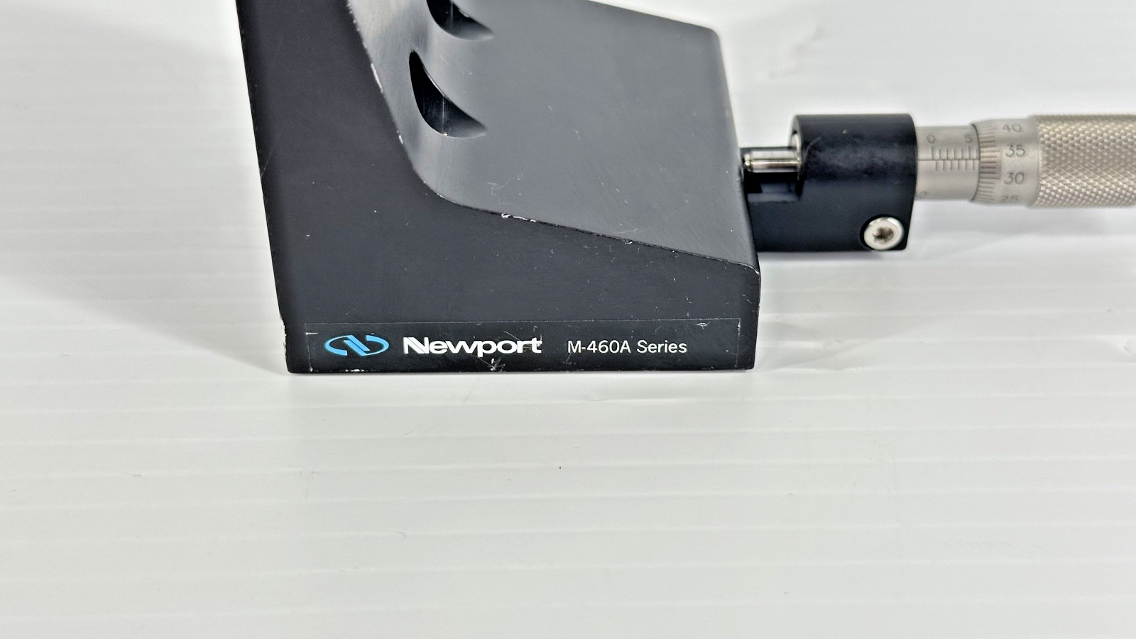 Newport M 460A Series Manual Vertical Translation Stage With Micrometer3