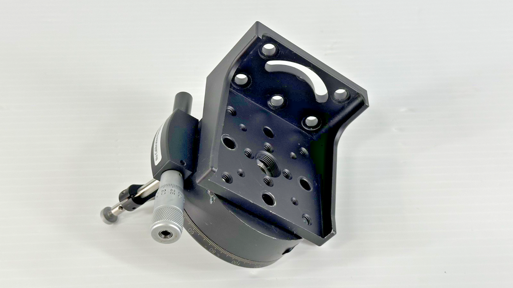 Manual 360° Micrometer Rotation Stage with Mounting Bracket3