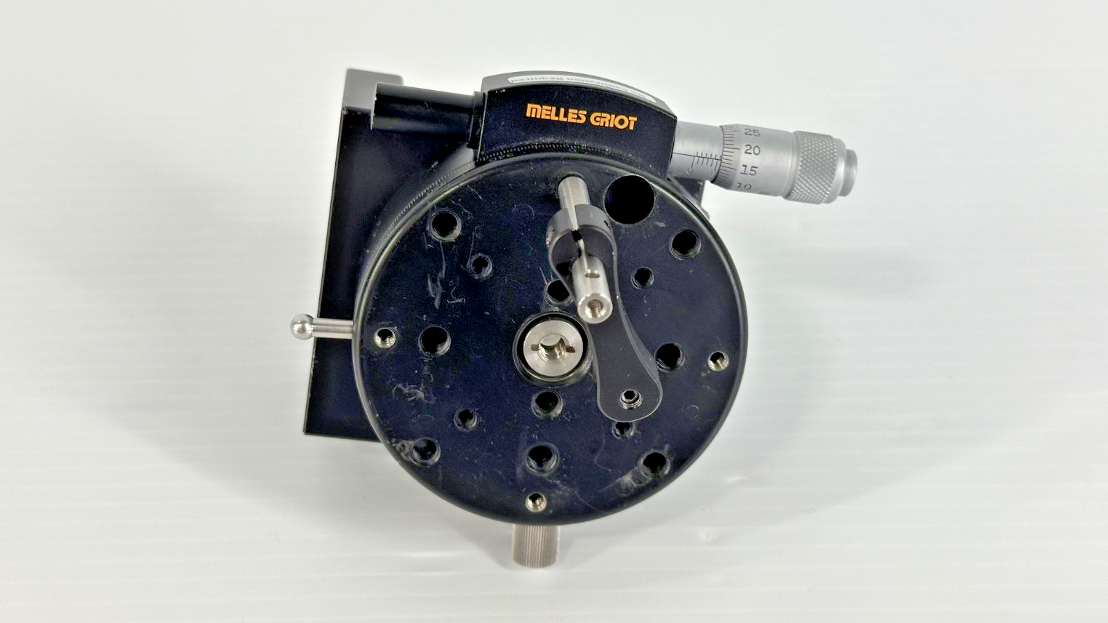 Manual 360° Micrometer Rotation Stage with Mounting Bracket0