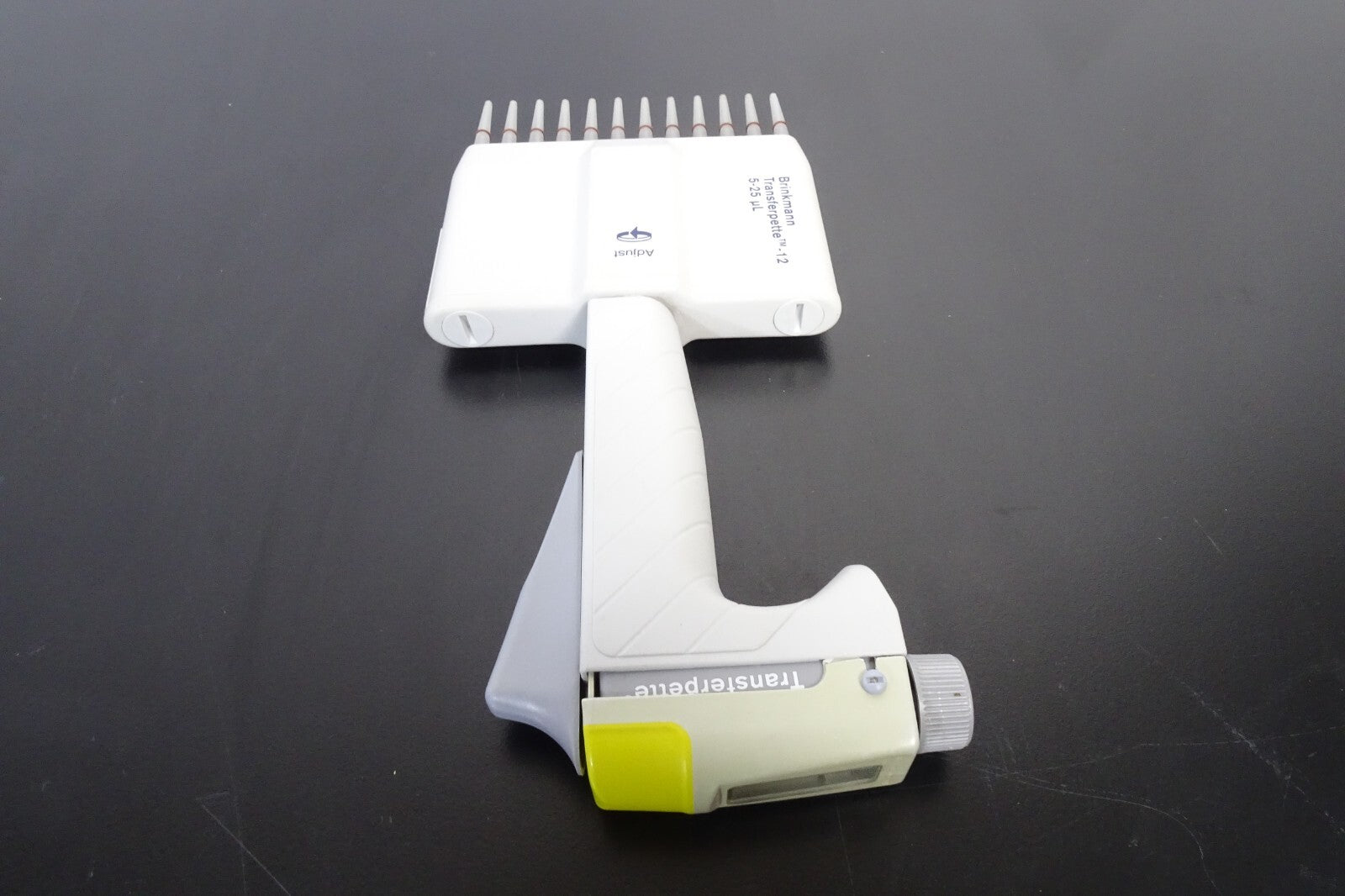 Brinkmann Transferpette 5 25uL   12 Channel Manual Pipette3