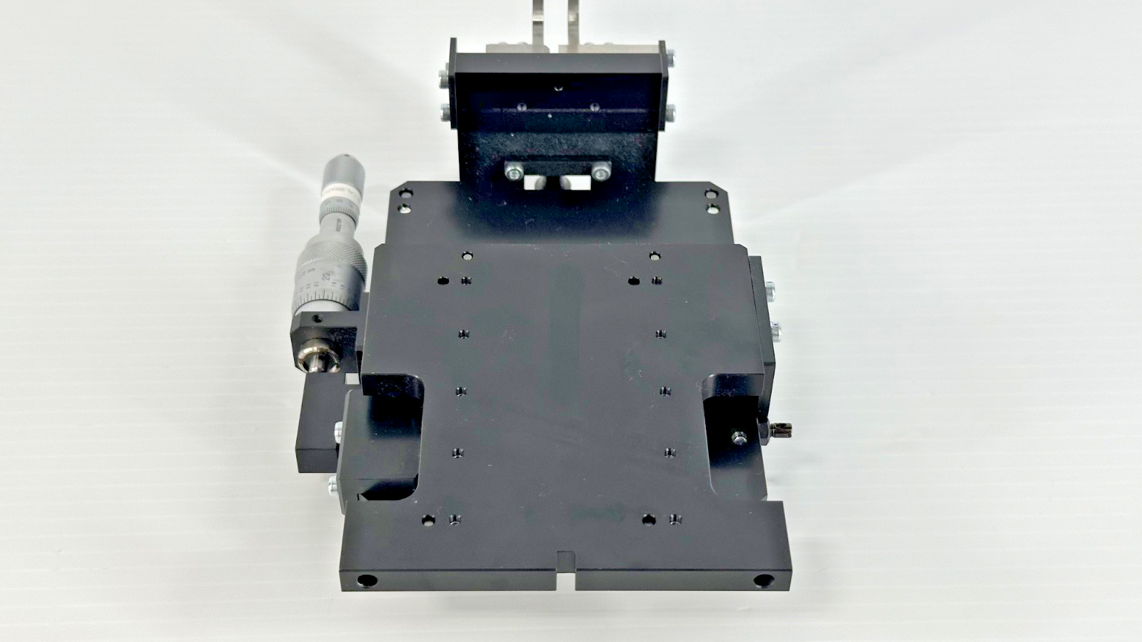 Suruga Seiki B11 100D Manual X Axis Cross Roller Precision Stage Assembly2