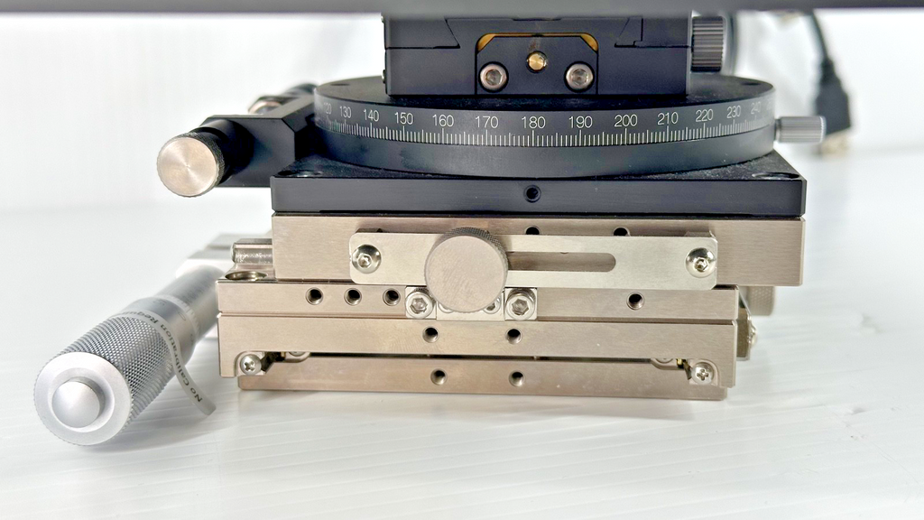 Multi Axis Optical Positioning Stage XY Translation Rotation Tilt Assembly2