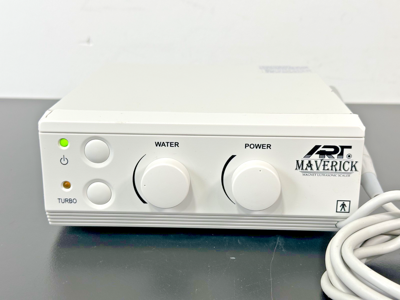 ART Maverick ART M1 25K Ultrasonic Scaler Control Unit w/ Handpiece Parts1