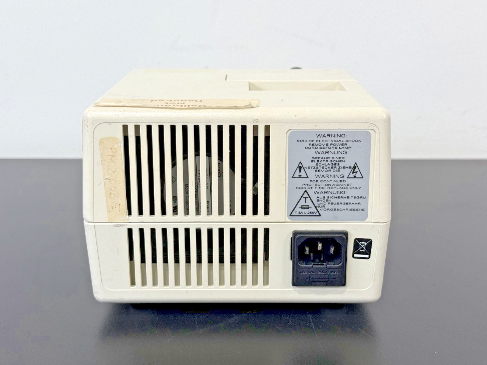 Dolan Jenner Fiber Lite MI 152 High Intensity Illuminator Powers On1