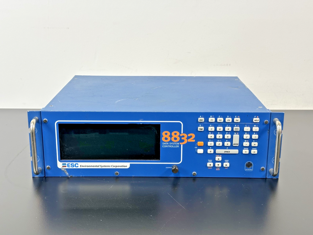 ESC 8832 Environmental Data System Controller Rackmount Powers On0