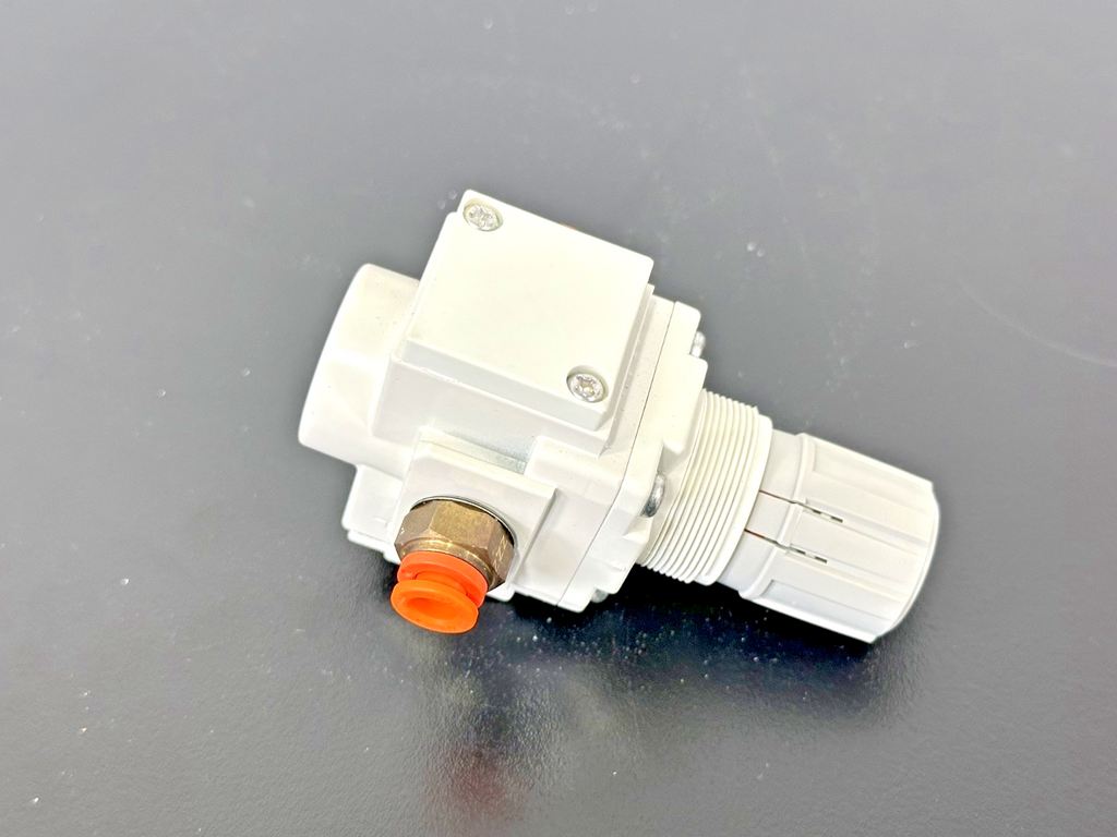 SMC AR20K F02 1 B Pneumatic Air Pressure Regulator 0.02 0.2MPa No Gauge2