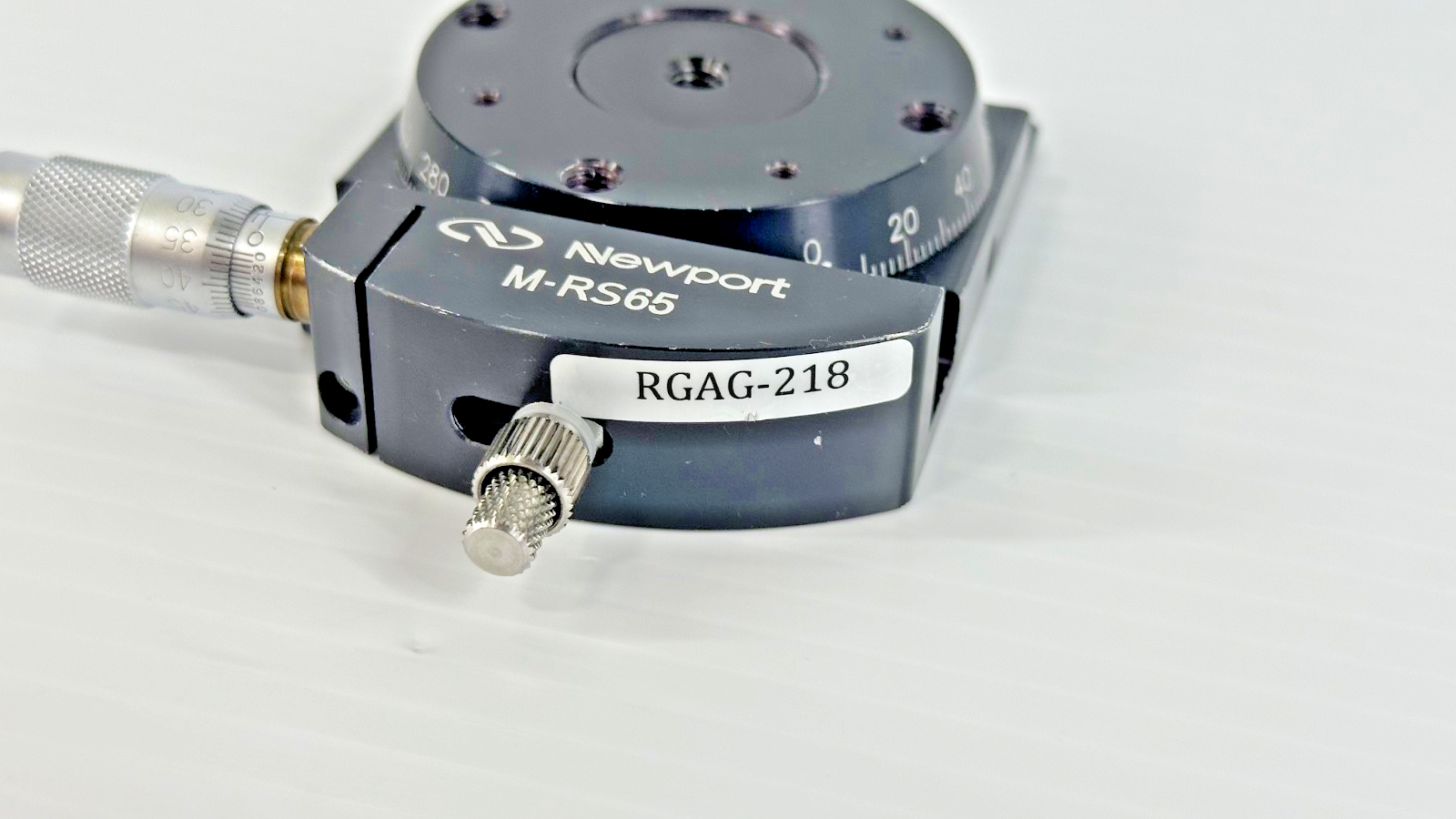 Newport M RS65 65mm Manual Rotation Stage 360° w/ Micrometer Metric4