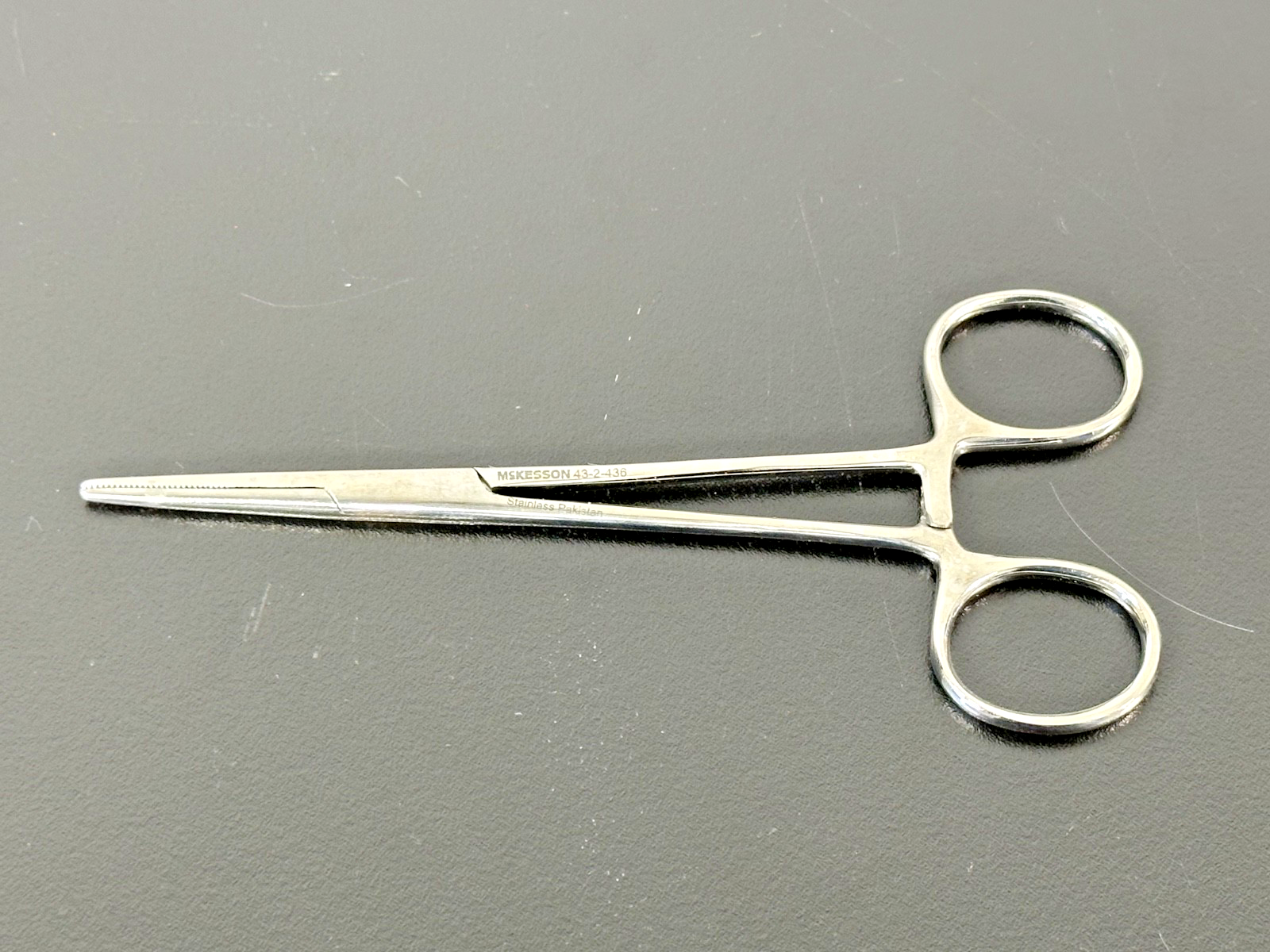 McKesson 43 2 436 Kelly Hemostatic Forceps Straight 5.5in Stainless0