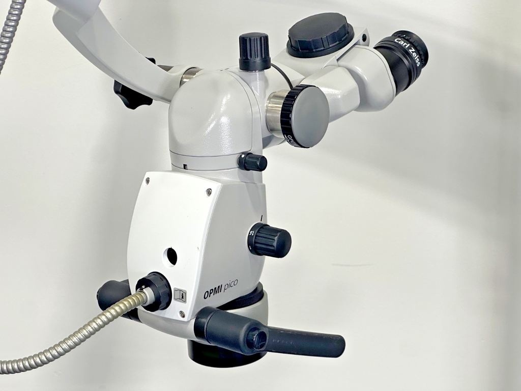 Carl Zeiss OPMI Pico S100 Dental Microscope Floor Stand Tested Working5