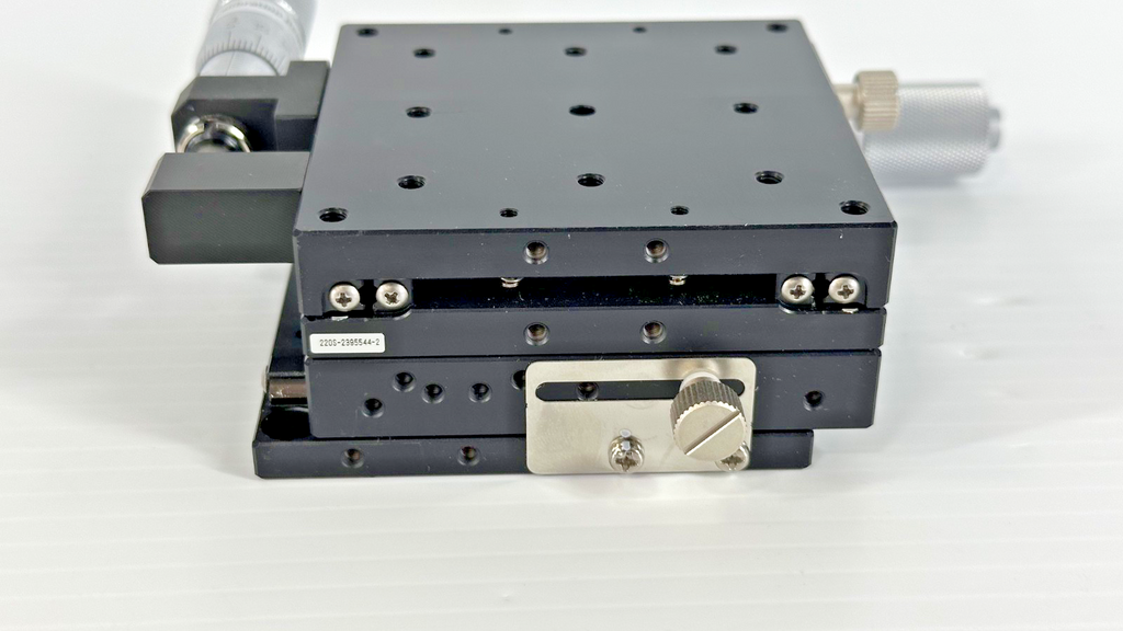 Precision 2 Axis XY Manual Translation Stage with Dual Micrometers 100mm3