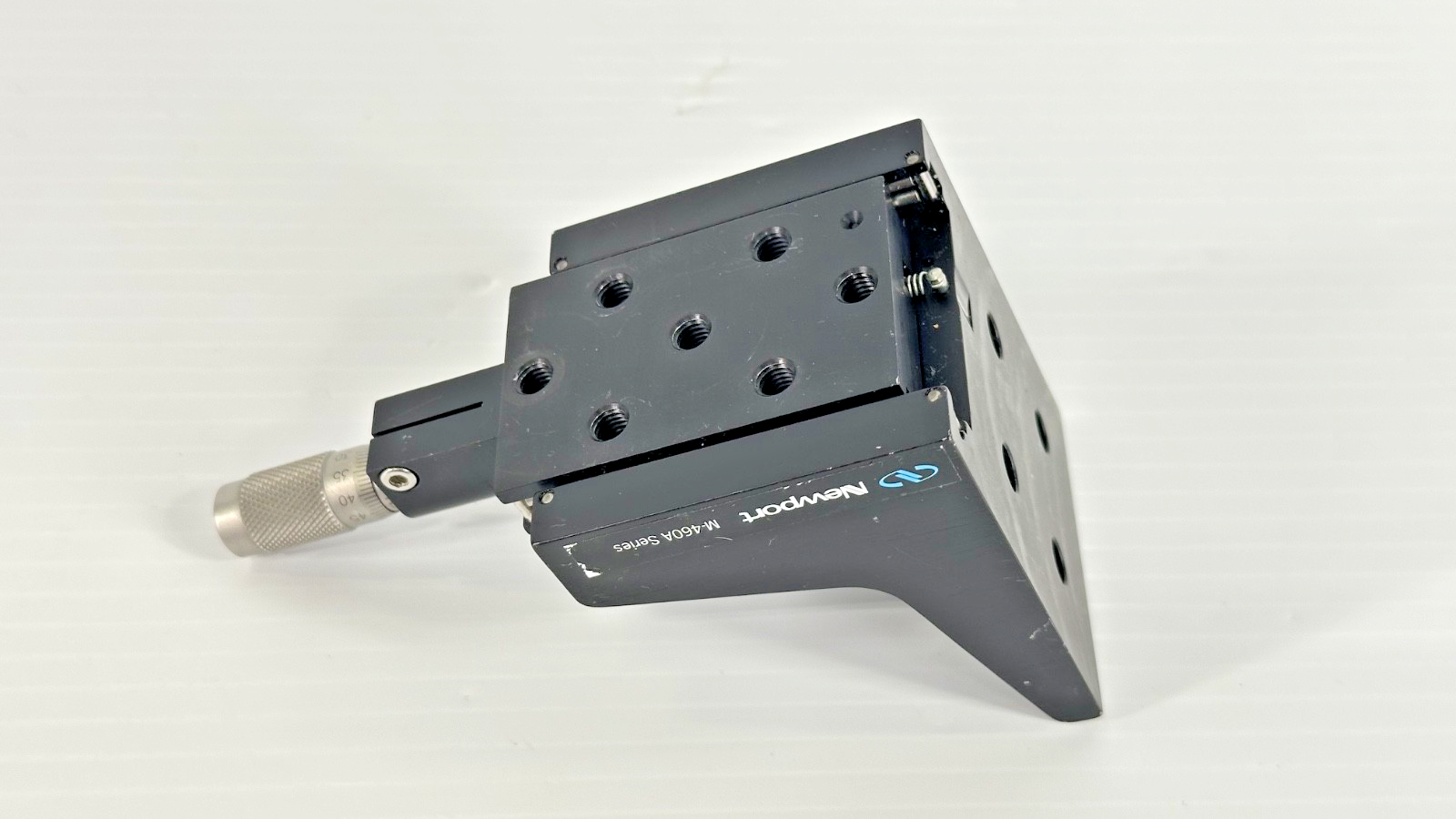 Newport M 460A Series Linear Translation Stage w/ SM 13 Micrometer1