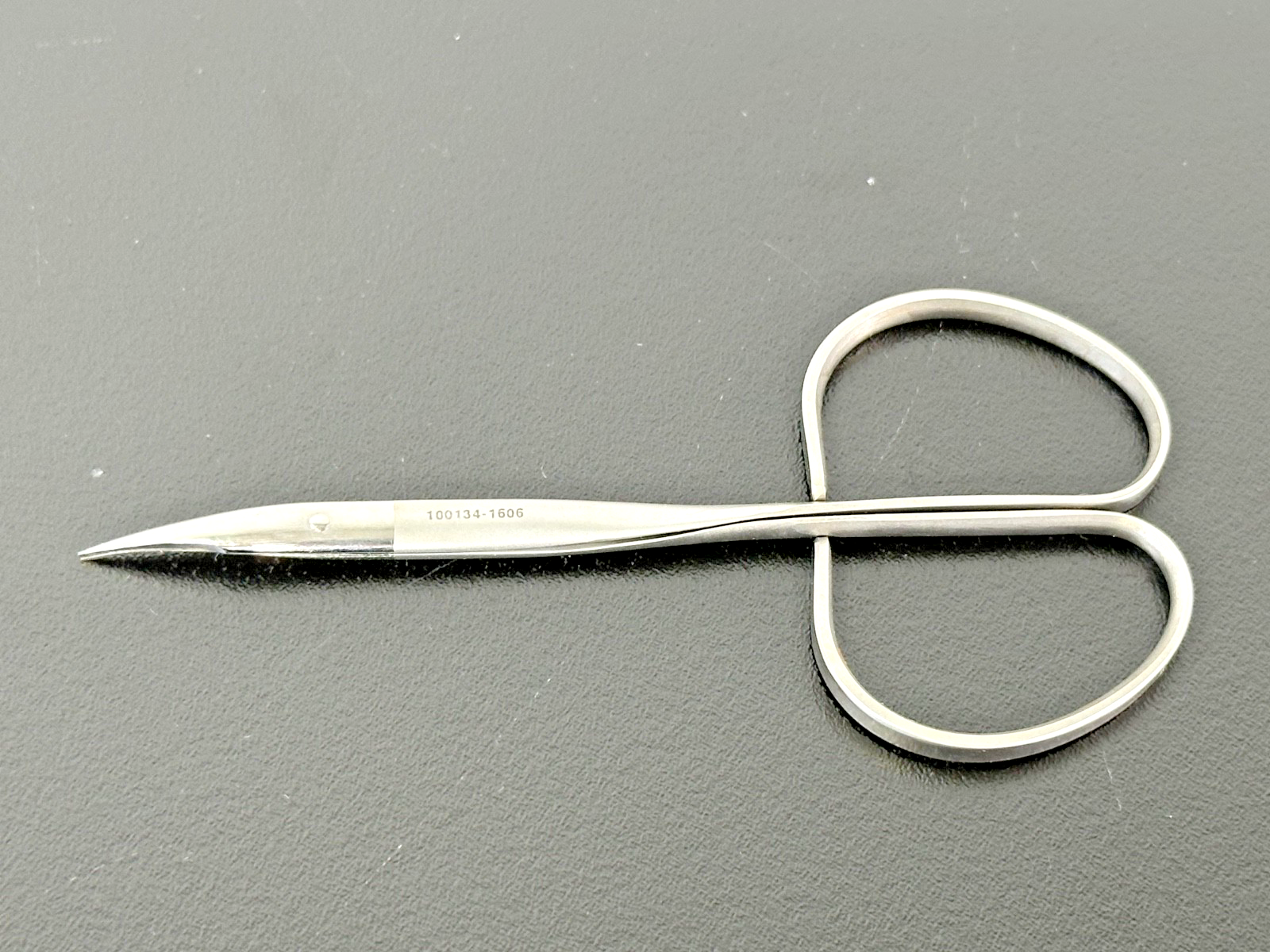Argent 43 1 112 Gradle Eye Suture Scissors Curved Stainless1