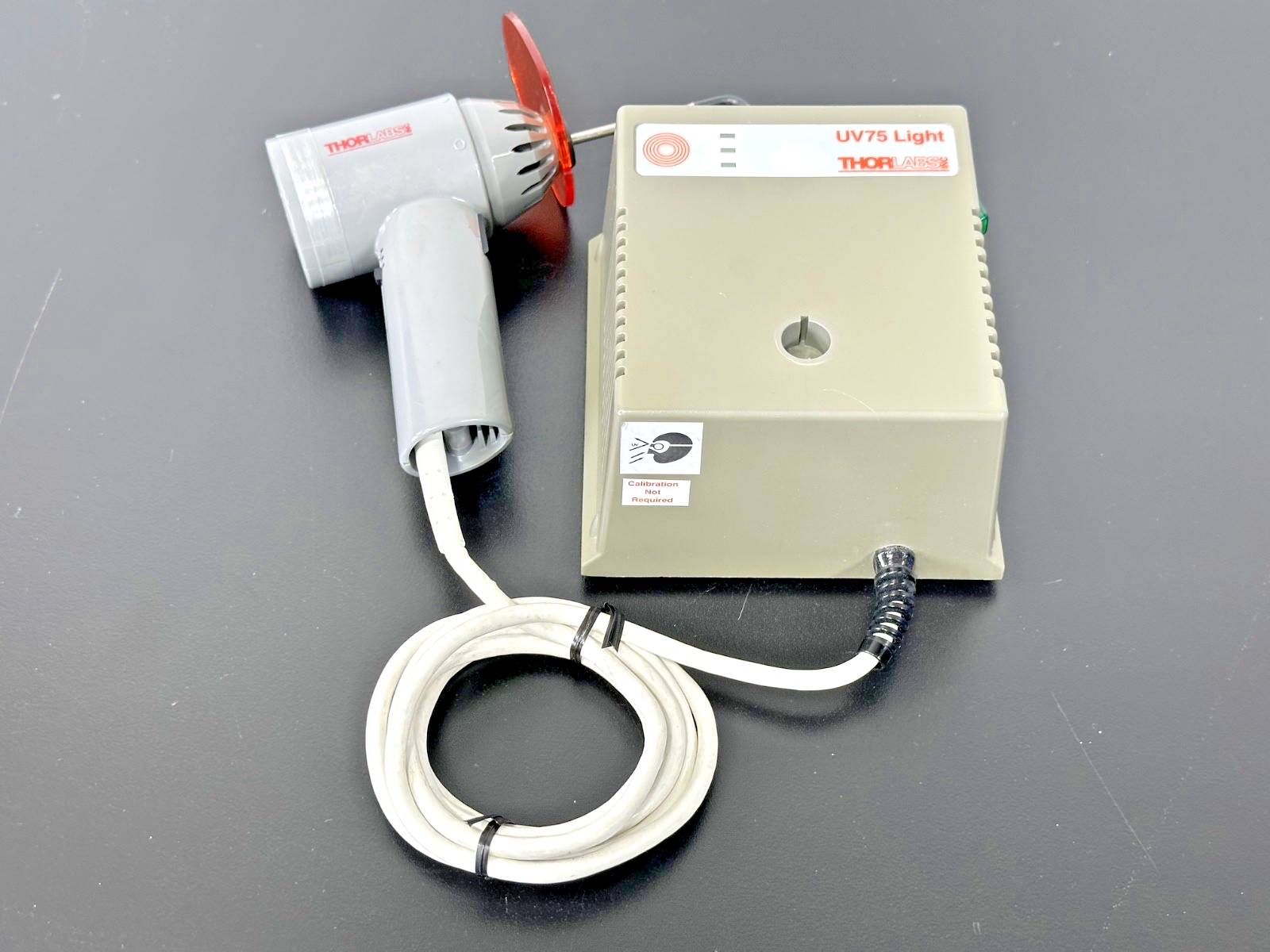 Thorlabs UV75 560 UV Curing Lamp System Handpiece Powers On Working1