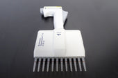 Brinkmann Transferpette 5 25uL   12 Channel Manual Pipette2
