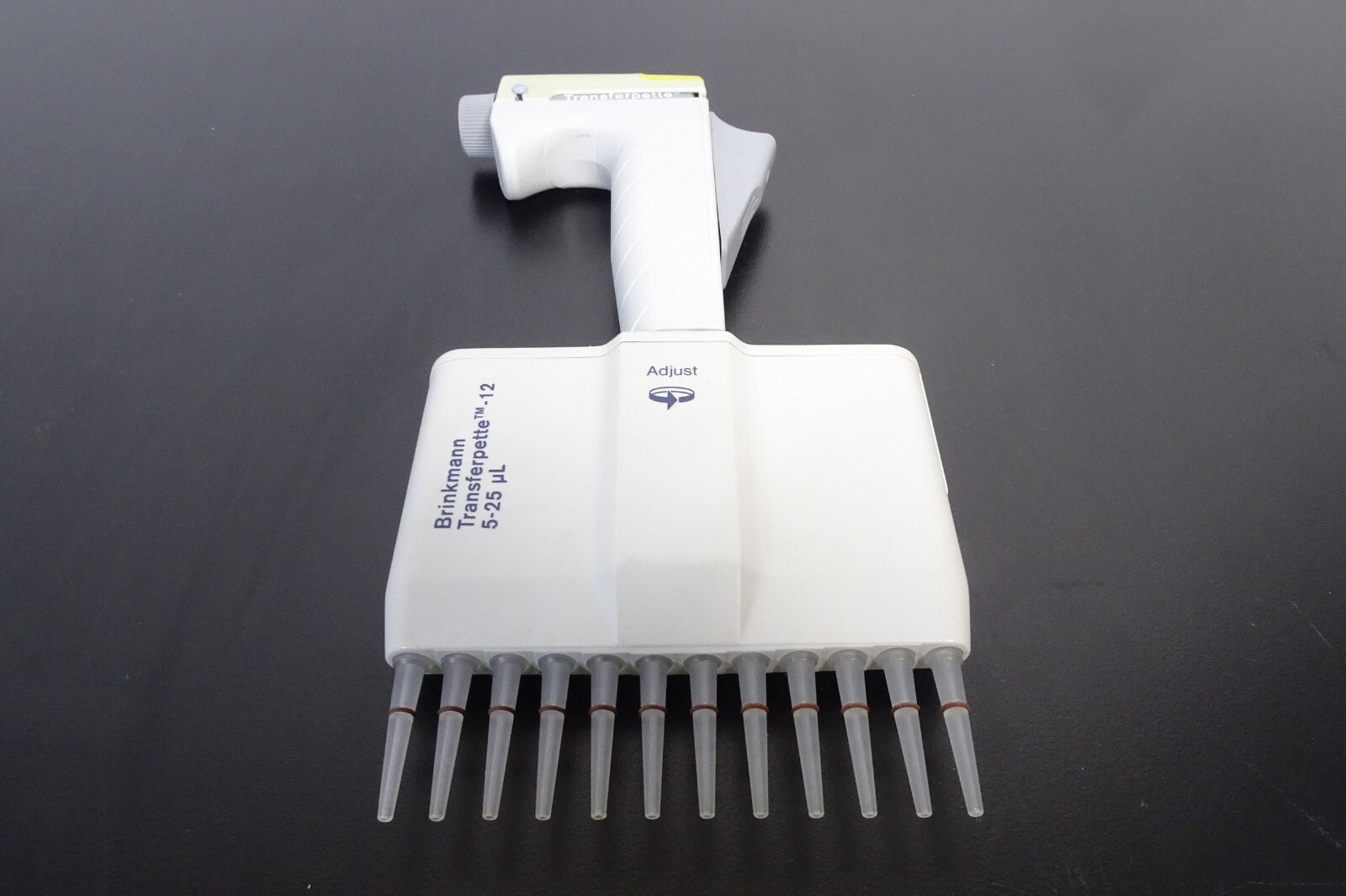 Brinkmann Transferpette 5 25uL   12 Channel Manual Pipette2