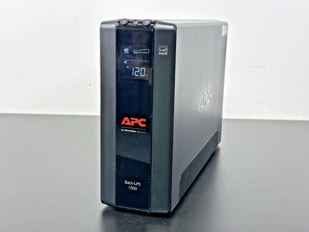 APC BR1500G Back UPS Pro 1500VA 865W Battery Backup UPS 10 Outlet LCD Powers On0