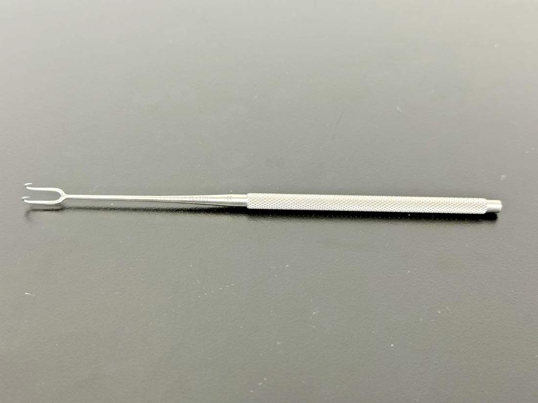 Aesculap OL623R Joseph 2 Prong Sharp Hook Retractor 6mm 6 1/4 Inch0