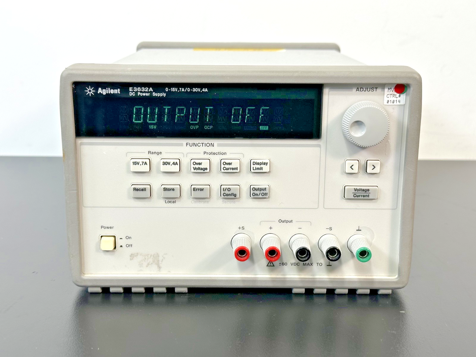 Agilent E3632A 120W Programmable DC Power Supply 15V 7A 30V 4A Working0