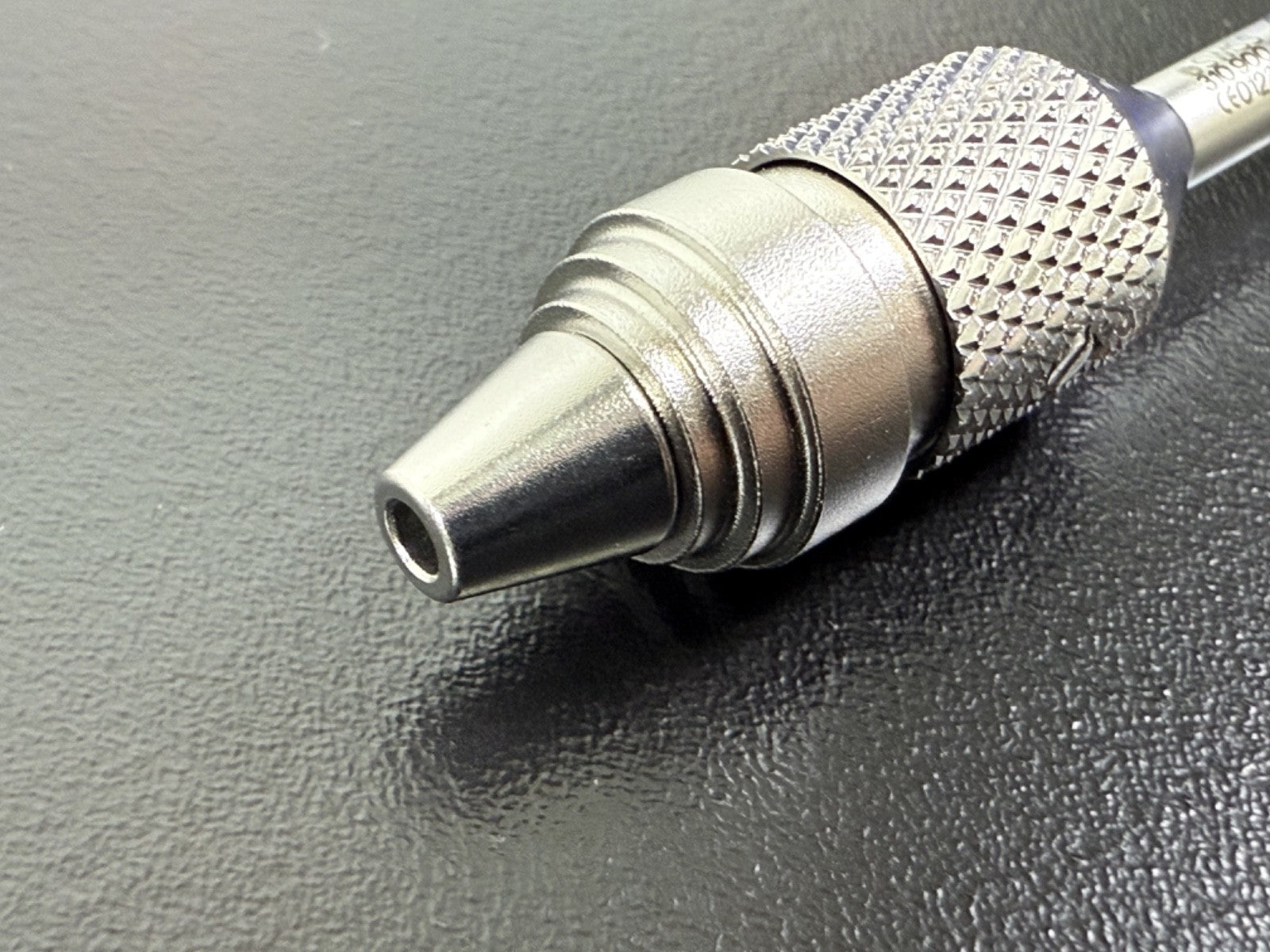 QSWISS 310.900 Ultrasonic Scaler Handpiece Tip CE Dental Compatible0