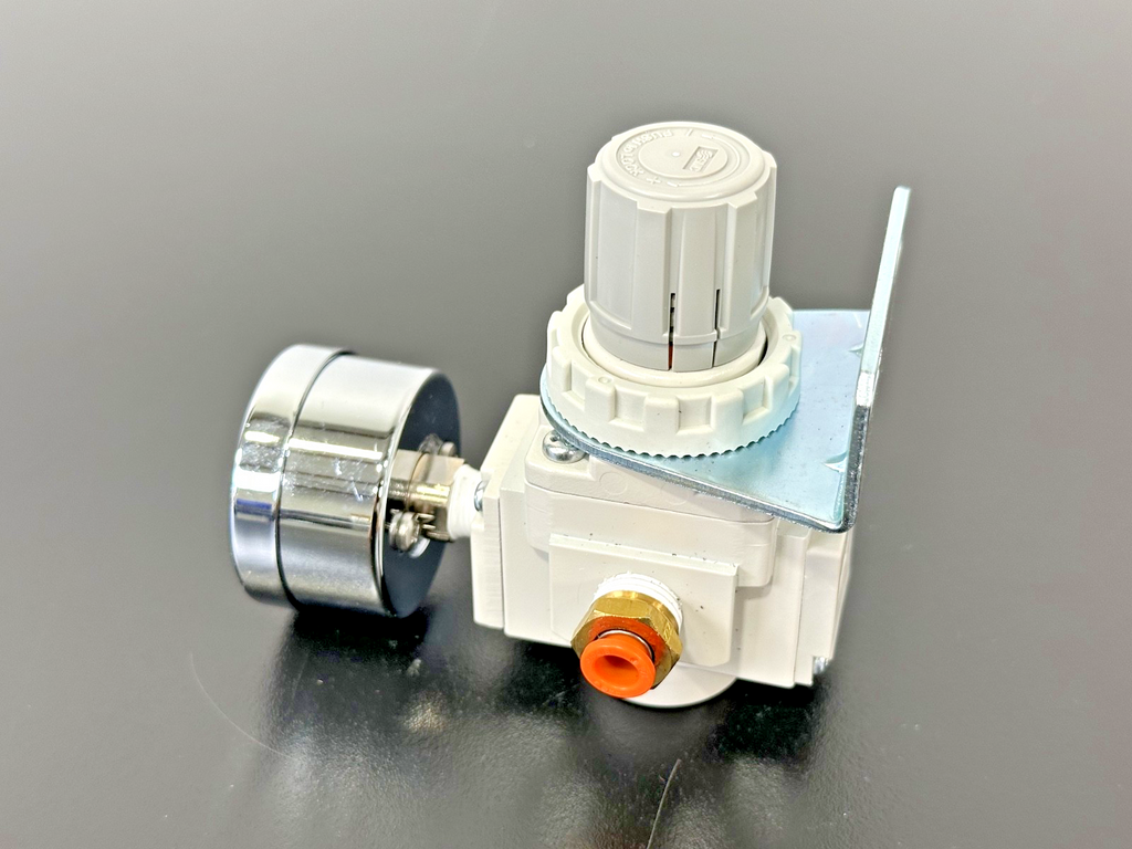 SMC 10 AR20 N02BG Z B Pneumatic Air Pressure Regulator w/ Gauge Used Untested3