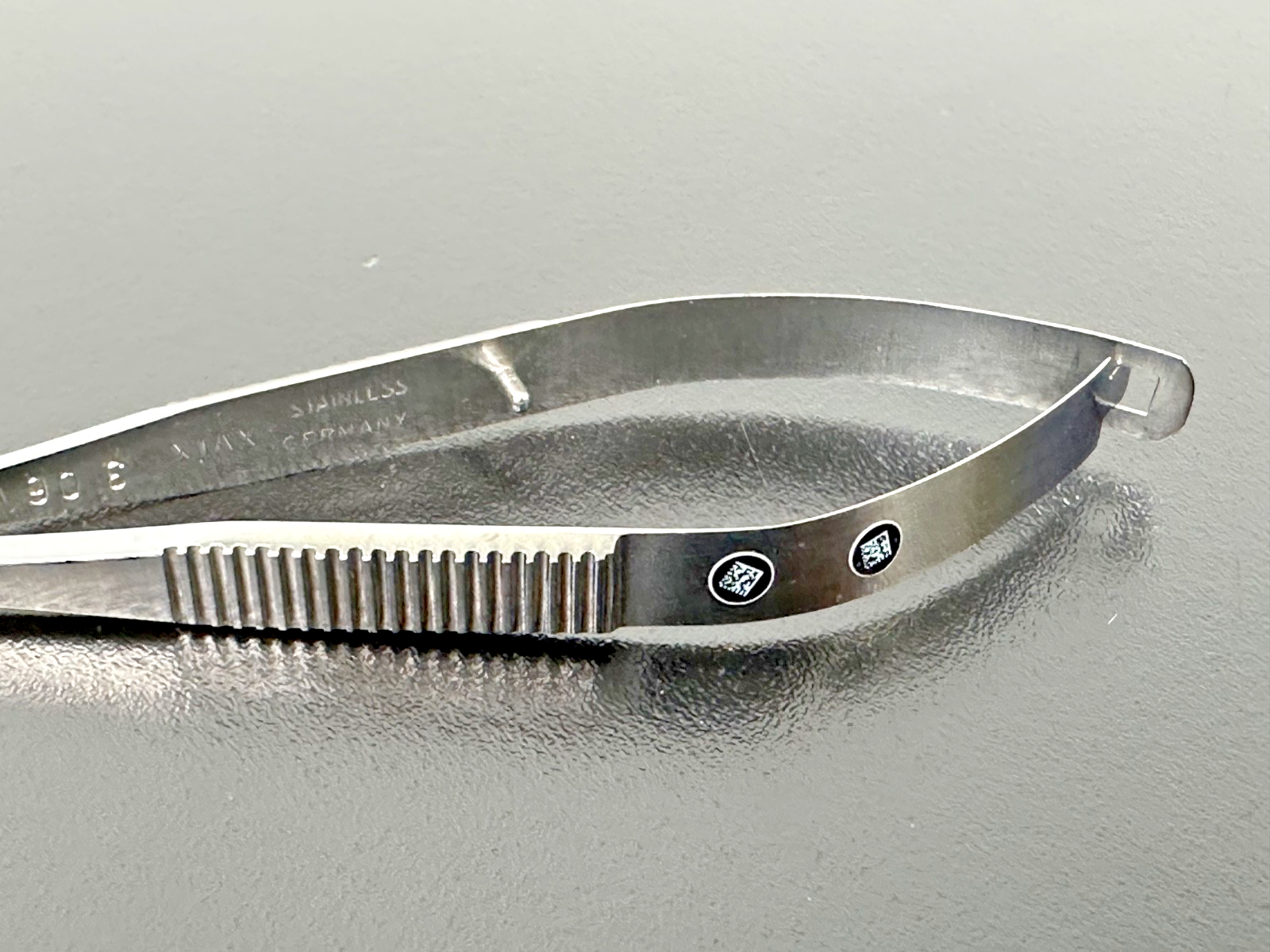 V. Mueller OP5670 Castroviejo Curved Micro Scissors 30642