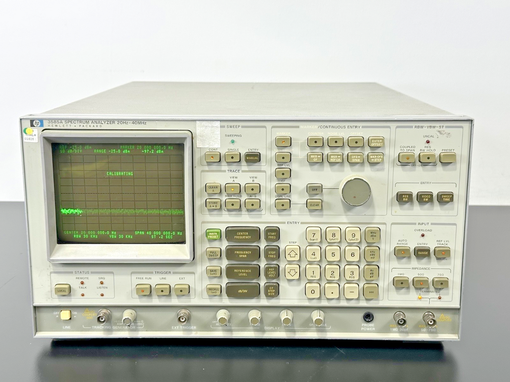 Hewlett Packard 3585A Spectrum Analyzer 20Hz 40MHz Powers On0