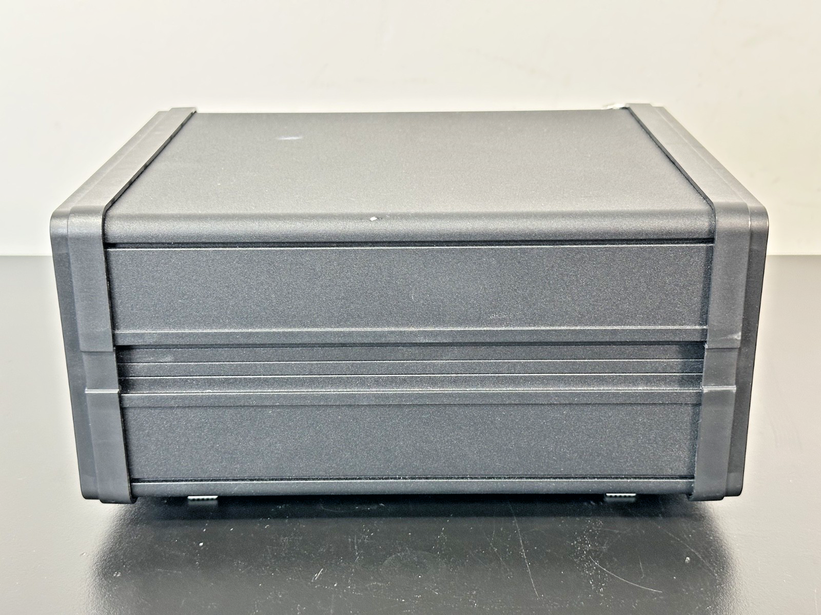 BNC Berkeley Nucleonics 577 8 Ch Digital Delay Pulse Generator GPIB LAN2