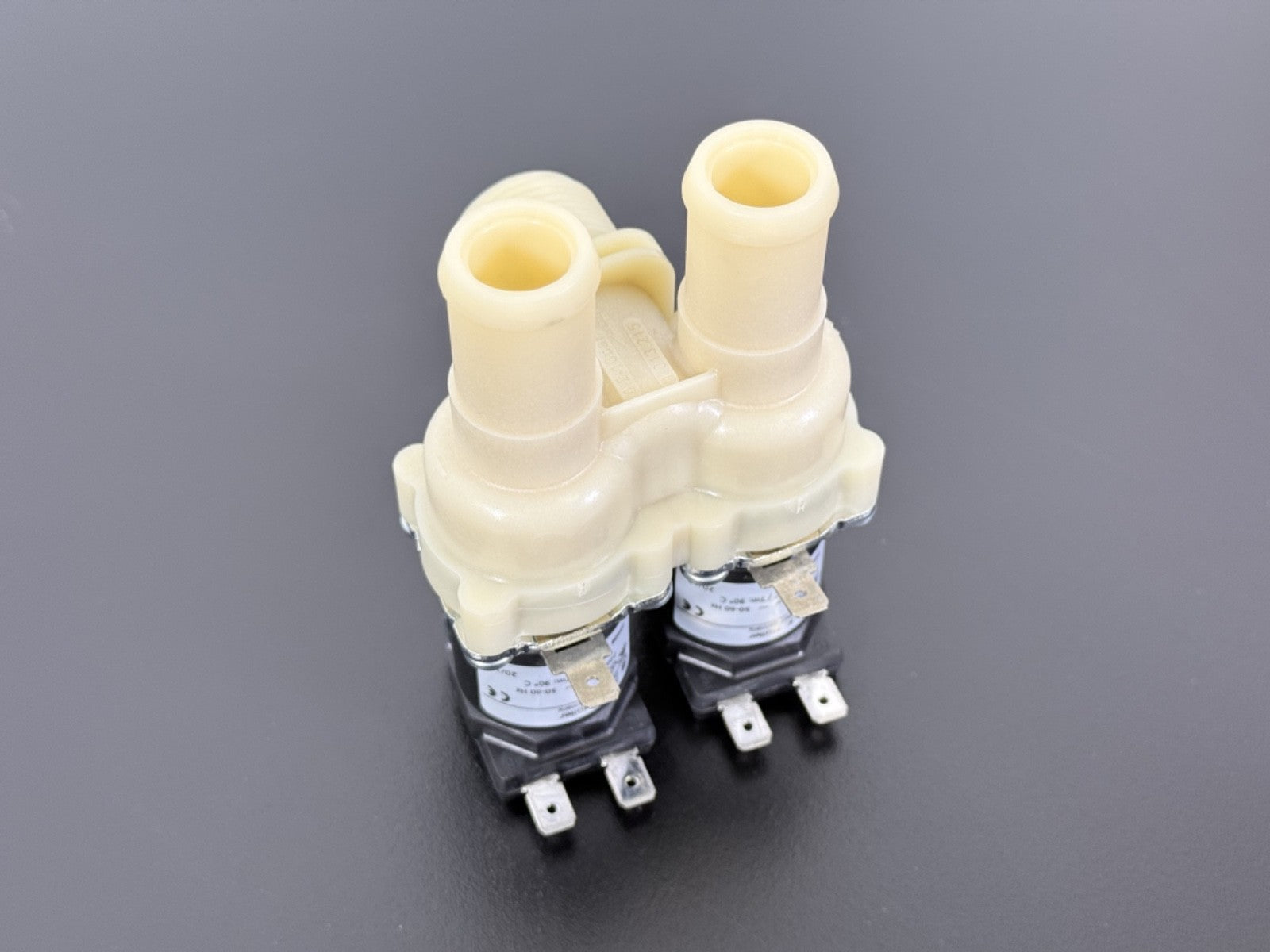 A.U.K. Müller Dual Solenoid Valve 220–240V AC 50/60Hz Twin Inlet Water Valve1