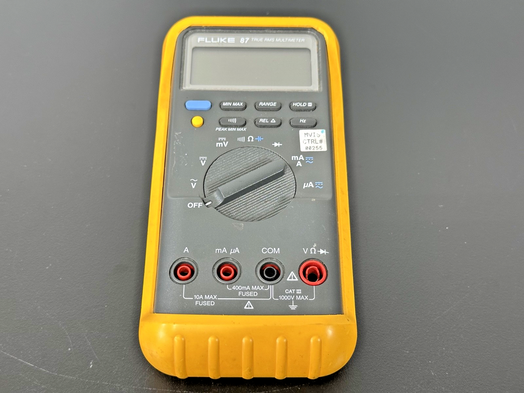 Fluke 87 True RMS Digital Multimeter CAT III 1000V with Yellow Holster Untested0