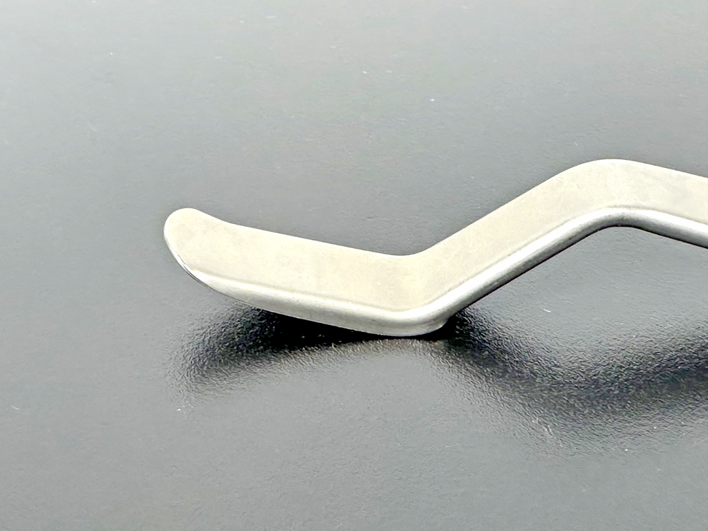 Aesculap D0010R Stainless Steel  Retractor – Used1