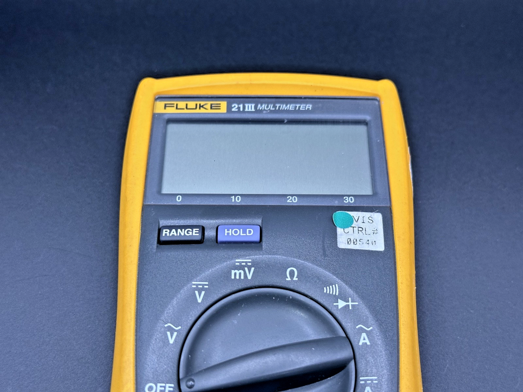 Fluke 21 Series III Digital Multimeter 600V CAT III Handheld Test Meter Working3