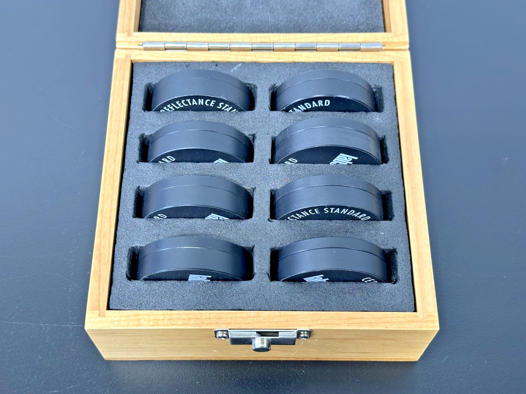 Labsphere Spectralon 8 Piece Diffuse Reflectance Standards Set w/ Case1