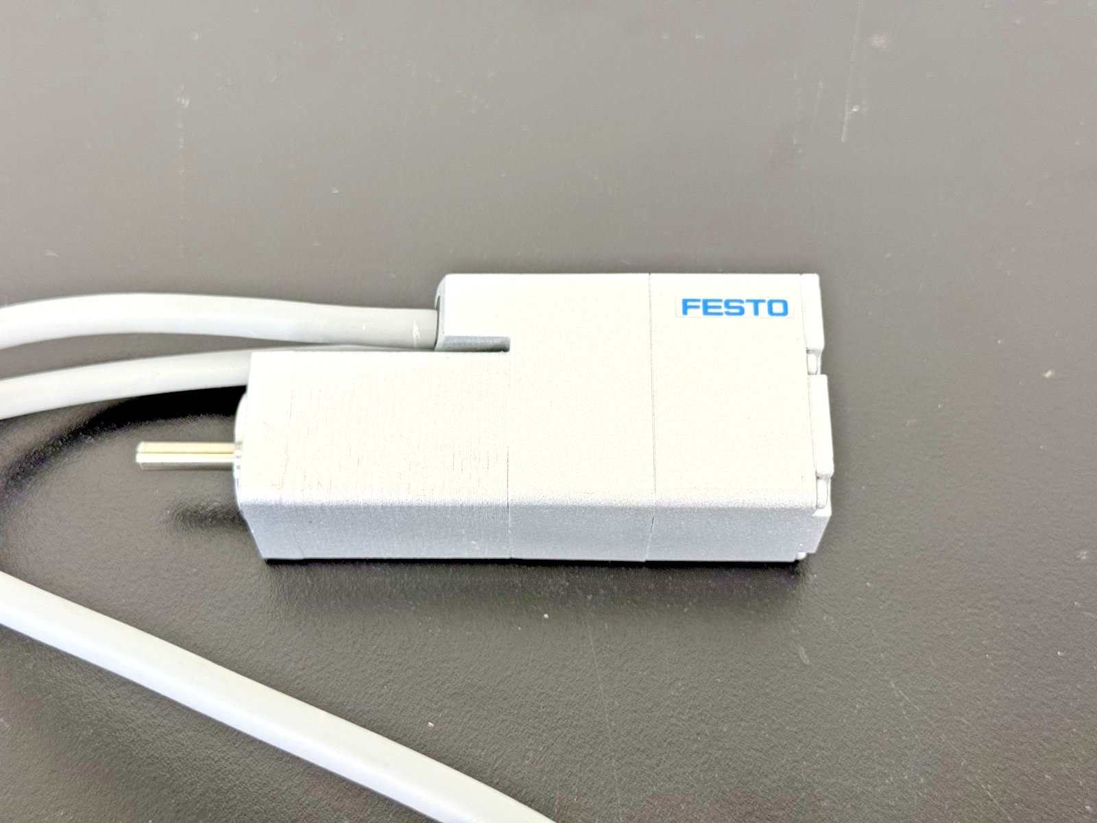 Festo EMMS ST 28 S SEB Servo Motor 1451382 24 48V DC1