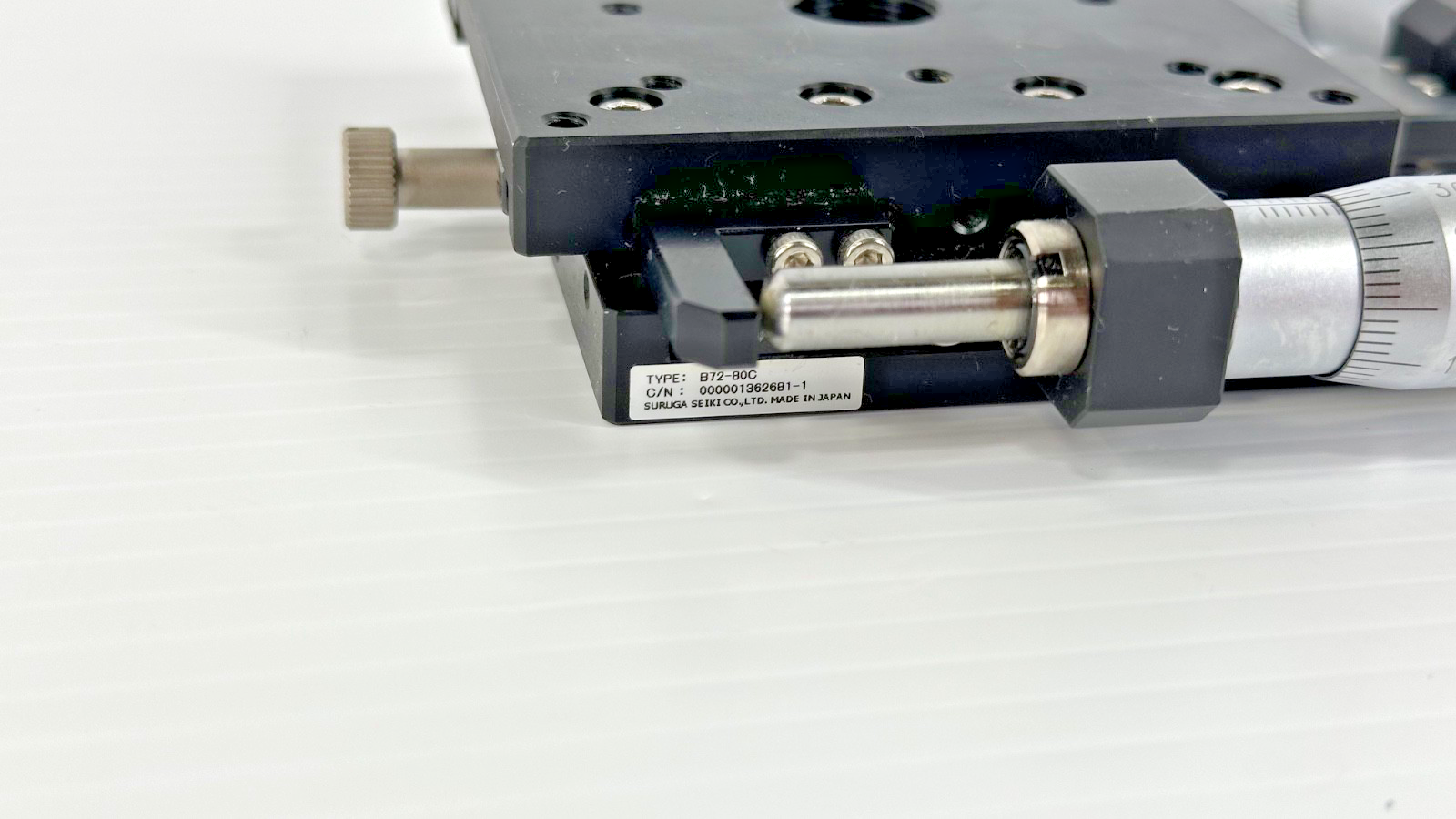 Suruga Seiki B72 80C Manual XYZ Cross Roller Positioning Stage 80mm2